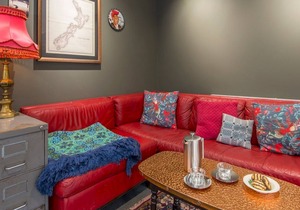 Pass the Keys | Lovely 1 Bed Apartment with Parking close to City!