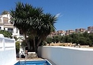 Villa With Private Pool And Sea Views