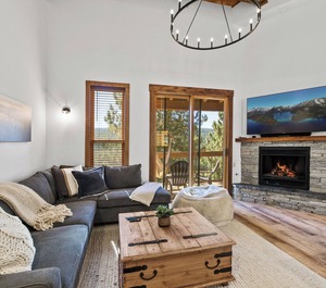 Horn Lodge Truckee 