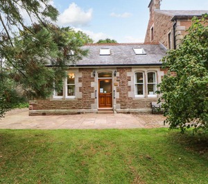 Holly Lodge 
