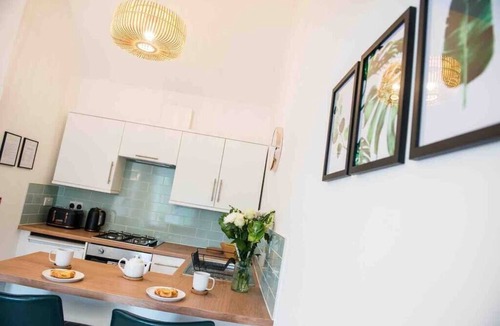 Riverside Condo | 1 bed central Cardiff loft apartment near Stadium