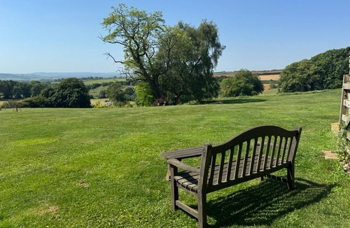 Sherborne House | 1 Bed in Clatcombe (oc-s33309)