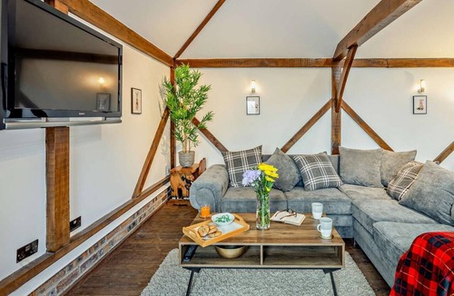Northwich Cottage | 1 Bed in Northwich (oc-91435)