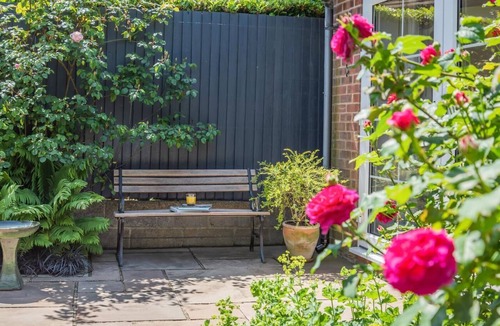 Ticehurst House | 1 Bed in Wadhurst (oc-79495)