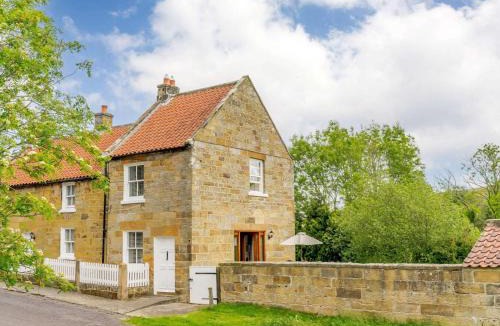Castleton House | 1 Bed in Whitby oc-56590