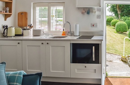Tyn-y-Gongl Cottage | 1 bedroom accommodation in Benllech