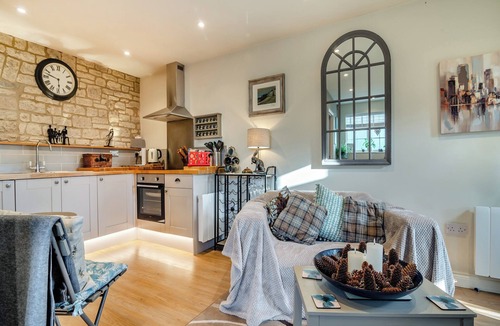 Hunstrete Cottage | 1 bedroom accommodation in Hunstrete, near Bath