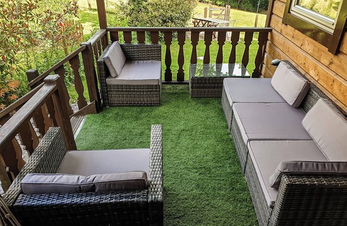 Horton Ski Chalet | 1 bedroom accommodation in Nr Leek
