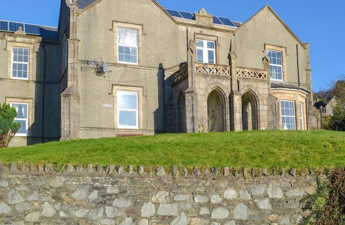 Strone Cottage | 1 bedroom accommodation in Strone, near Dunoon
