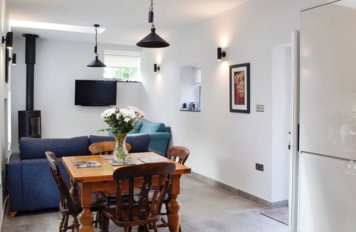 Margam Cottage | 1 bedroom accommodation in Plas Cilybebyll, near Pontardawe