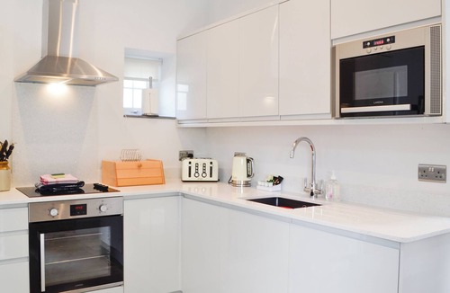 Margam Cottage | 1 bedroom accommodation in Plas Cilybebyll, near Pontardawe