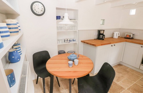 Pembroke Cottage | 10 Westgate Hill