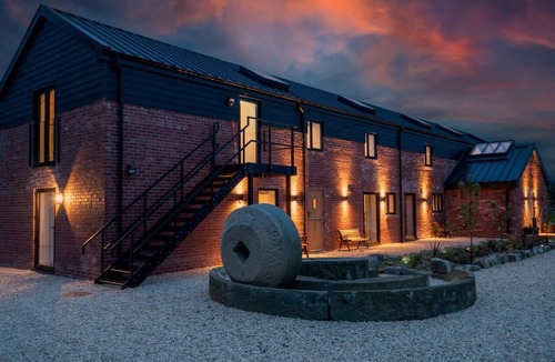 Berriew Cottage | 14 Bed in Welshpool (oc-90568)