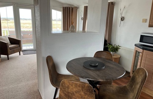 Creetown House | 17 Riverside View