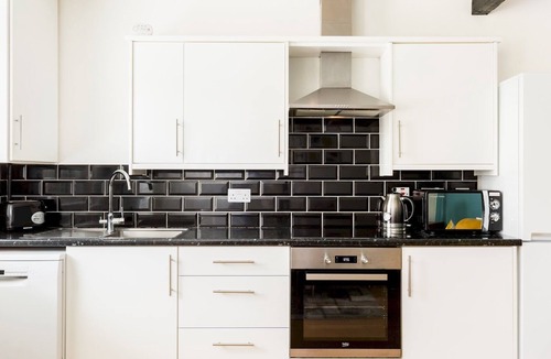 Leamington Spa Apartment | 1Bed Flat with parking Royal Leamington Spa - Pass the Keys