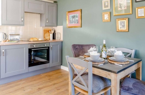 Ashbourne Ski Chalet | 2 Bed in Ashbourne (oc-81345)