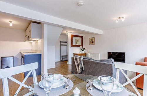 Ardens Grafton Cottage | 2 Bed in Bidford On Avon (oc-82334)