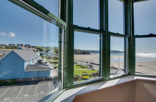 Little Haven Apartment | 2 Bed in Broad Haven (oc-wav480)