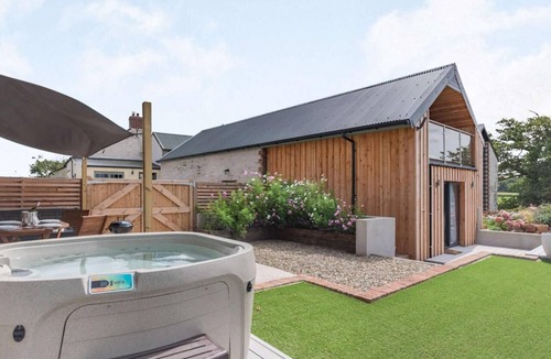 Cilgerran Cottage | 2 Bed in Cardigan (oc-83919)