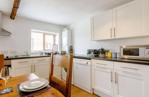 Eckington Cottage | 2 Bed in Pershore (oc-83007)