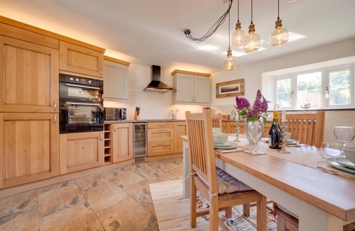 Scurlage Cottage | 2 Bed in Reynoldston (oc-hh502)
