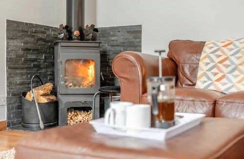 St Fillans Ski Chalet | 2 Bed in St. Fillans (oc-a40242)