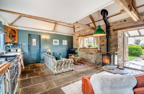 Muchelney Cottage | 2 Bed in Thorney (oc-r32363)
