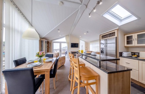 Tan-y-groes Ski Chalet | 2 Bed in Tresaith (oc-c33408)