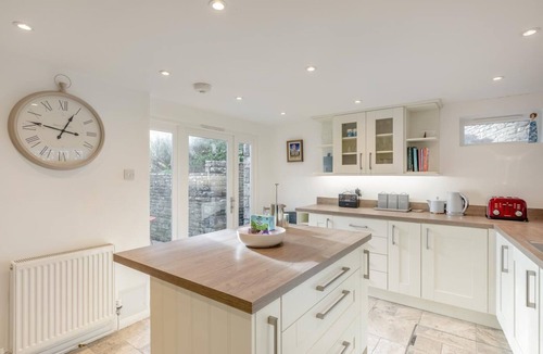 Worth Matravers Cottage | 2 Bed in Worth Matravers (oc-q33640)