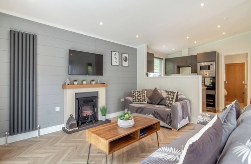 Earls Colne Ski Chalet | 2 bedroom accommodation in Earls Colne, Colchester