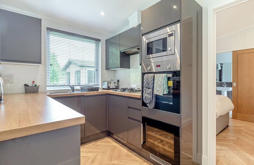 Earls Colne Ski Chalet | 2 bedroom accommodation in Earls Colne, Colchester