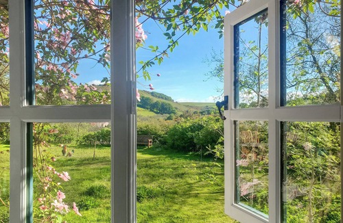 Tal-gareg Cottage | 2 bedroom accommodation in Ffostrasol