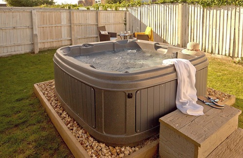 Freshwater Cottage | 2 bedroom accommodation in Freshwater, Colwell Bay