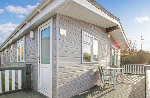 Milford on Sea Ski Chalet | 2 bedroom accommodation in Milford-on-Sea, Nr Lymington