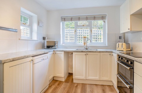 Draethen Cottage | 2 bedroom accommodation in Rudry, Near Cardiff