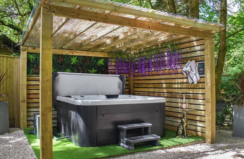 Ringwood Cottage | 2 bedroom accommodation in Ringwood, near Wimborne