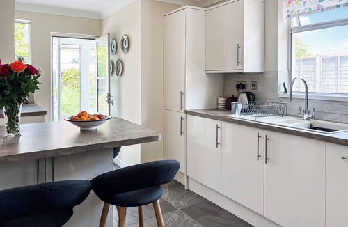 Rhiwbina Cottage | 2 bedroom accommodation in Cardiff