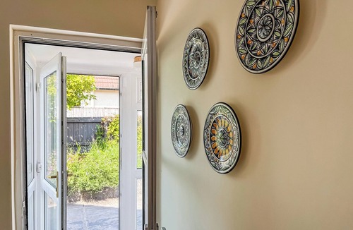 Rhiwbina Cottage | 2 bedroom accommodation in Cardiff