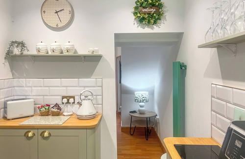 Brynmenyn Cottage | 2 bedroom accommodation in Aberkenfig, near Bridgend