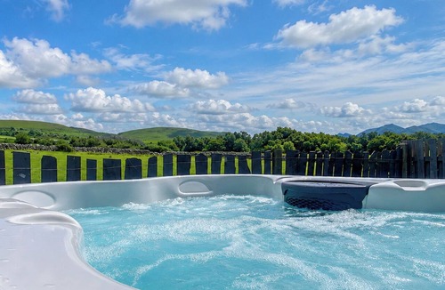 Bangor Cottage | 2 bedroom accommodation in Llanllechid, near Bangor