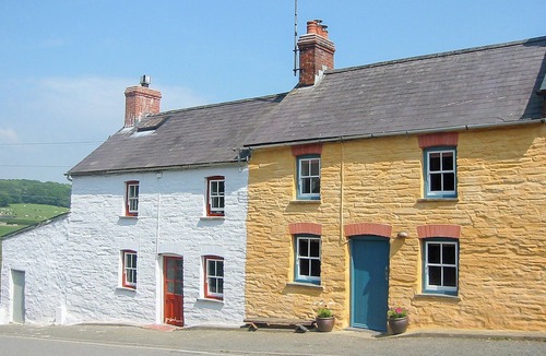 Boncath Cottage | 2 bedroom accommodation in Abercych, near Newcastle Emlyn