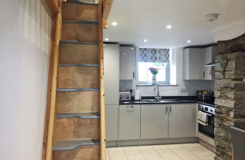 Newchapel Cottage | 2 bedroom accommodation in Boncath, near Cardigan