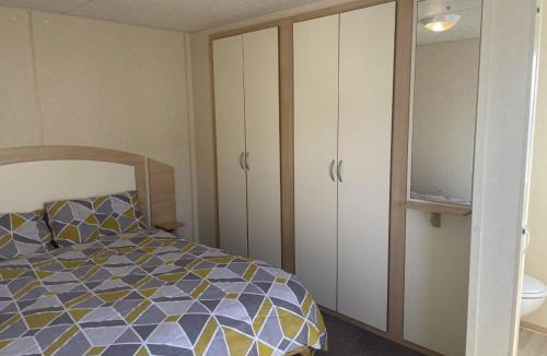 Porthcawl House | 2 Bedroom Caravan - Ash 51, Trecco Bay