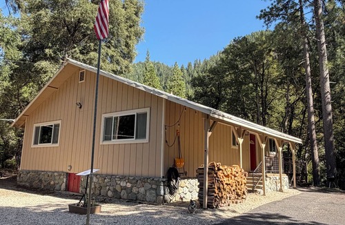 Sierra City House | 2-bedrooms; master bedroom + guest bedroom. includes queen bed and one bunk bed.