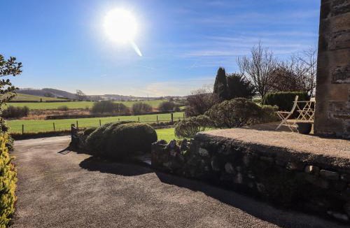 Carnforth House | 2 Lupton Hall Cottages