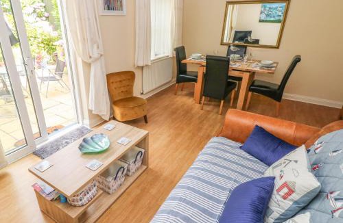 Saundersfoot House | 2 Primrose Cottage