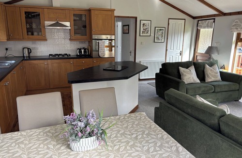 Cenarth Cottage | 2 Riverside Lodge