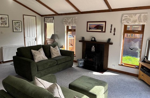Cenarth House | 2 Riverside Lodge