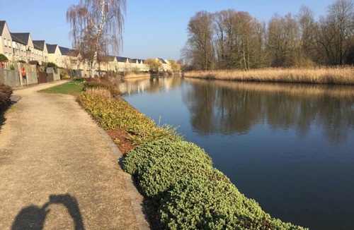 St Neots Apartment | 2BR 2 Bath Riverside Penthouse 2 Parking View Near St Neots