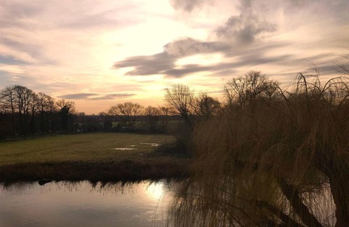 St Neots Apartment | 2BR 2 Bath Riverside Penthouse 2 Parking View Near St Neots